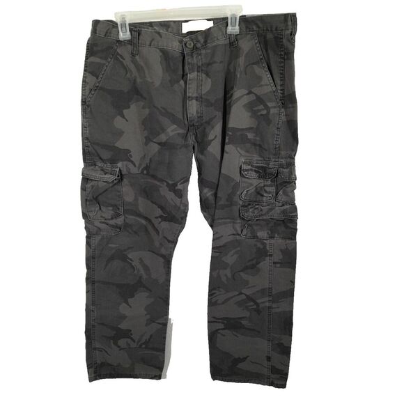 Wrangler Jeans Men 40x30 Gray Camo Cargo Straight Leg Hiking Hunting Pant *Photo - Picture 1 of 7